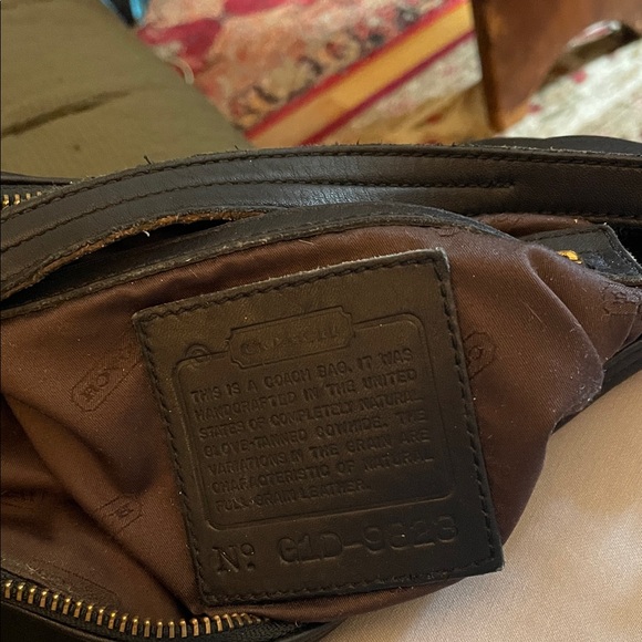 Elegant Black Leather Hobo Bag - Picture 2 of 3